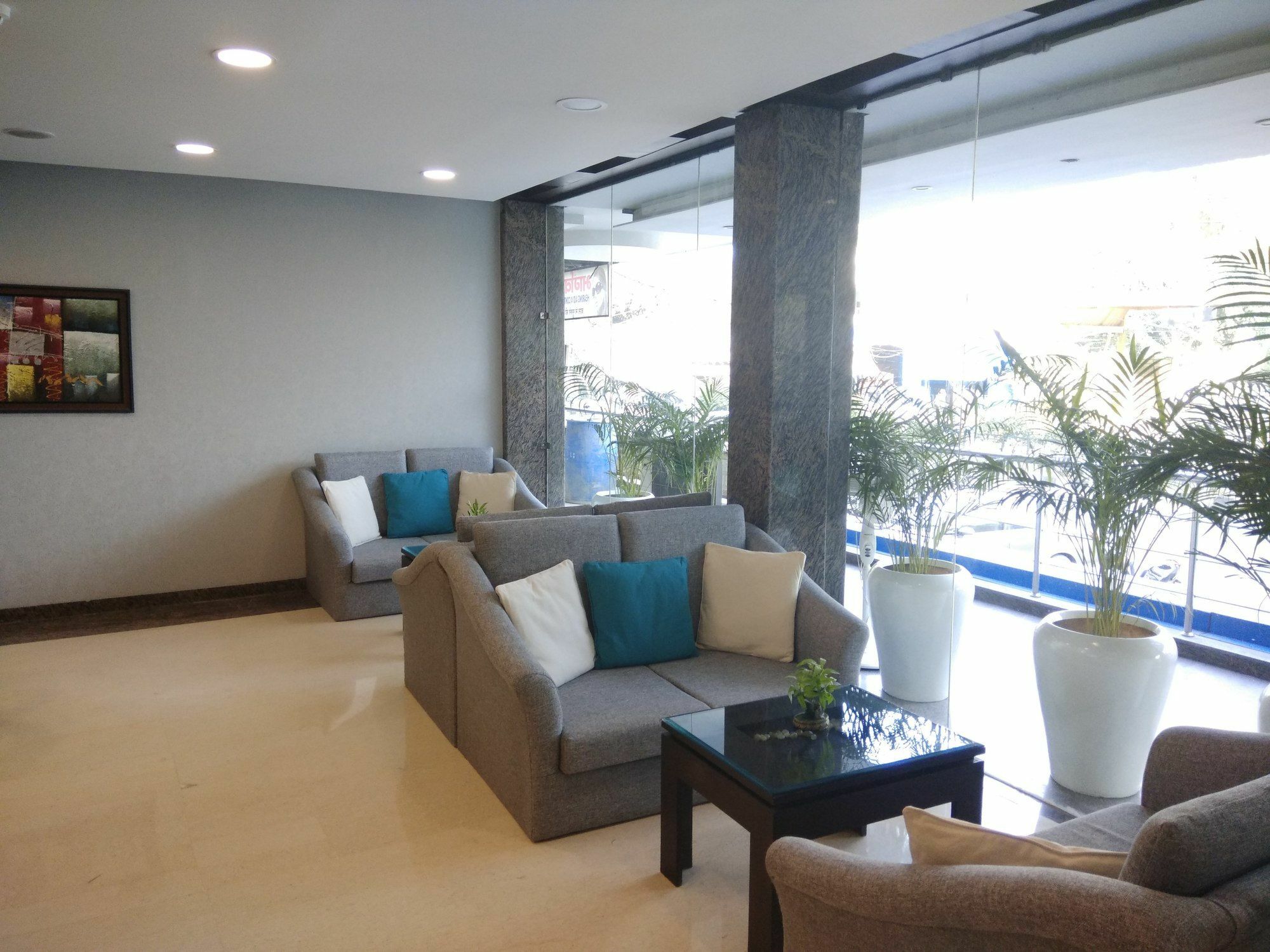 Capital O 7331 Hotel Downtown New Delhi Buitenkant foto
